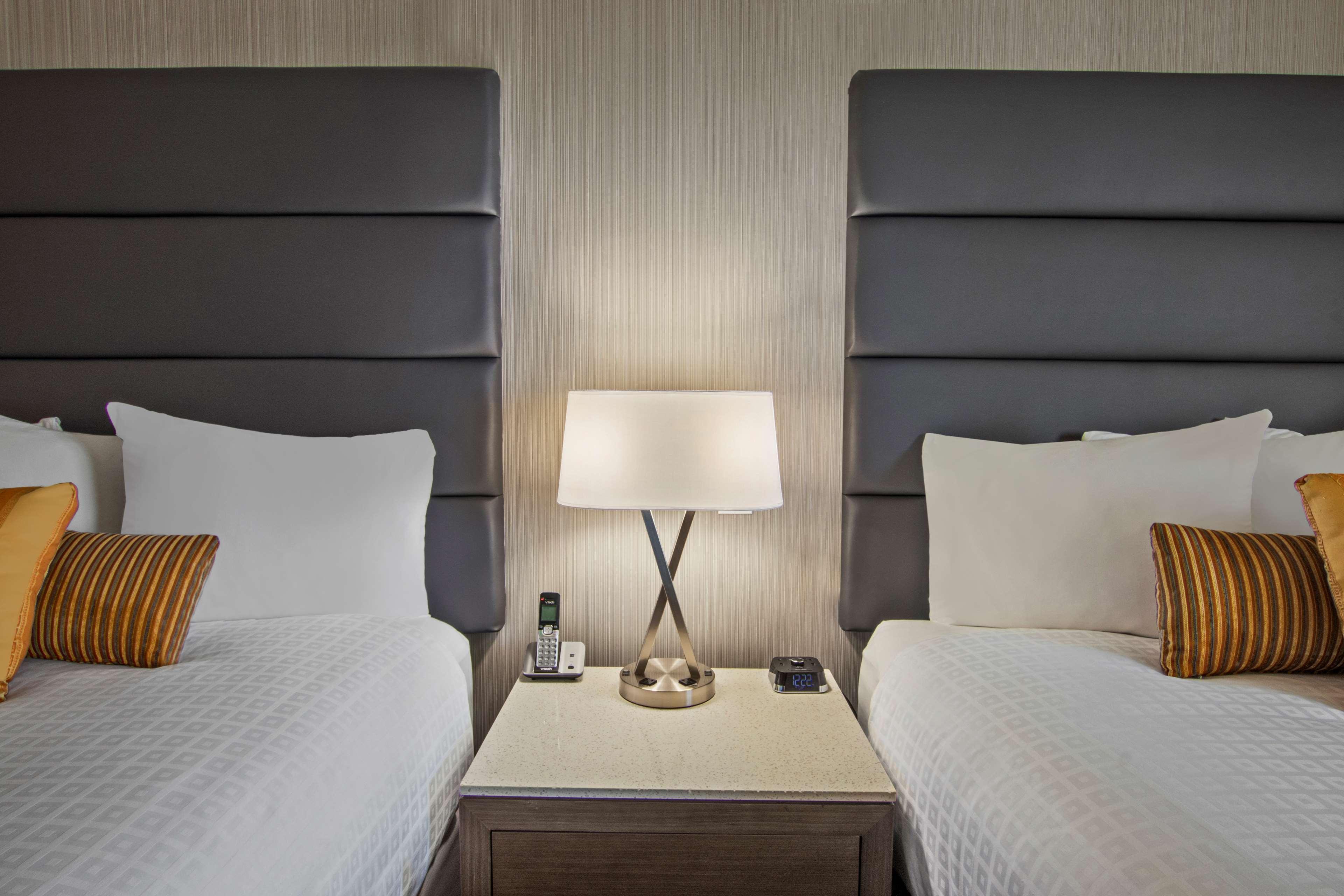 Hotel Western Pontoon 4*